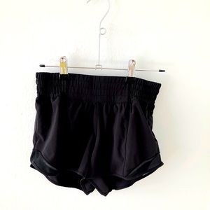Lululemon Hotty Hot Short High-Rise 2.5”